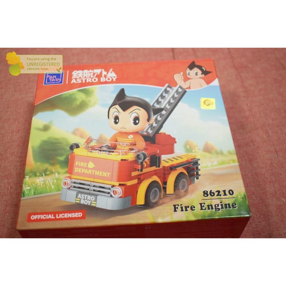 Pantasy Astro Boy Fire Engine Buildable Brick Block Set 86210 #